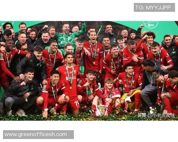 若昂内维斯的足球之路：从青训新星到职业赛场的辉煌历程