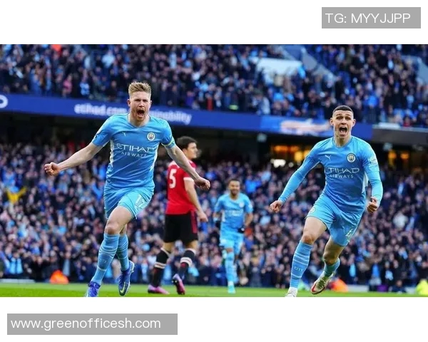 曼城与曼联激战回顾精彩比赛录像全程回放与分析