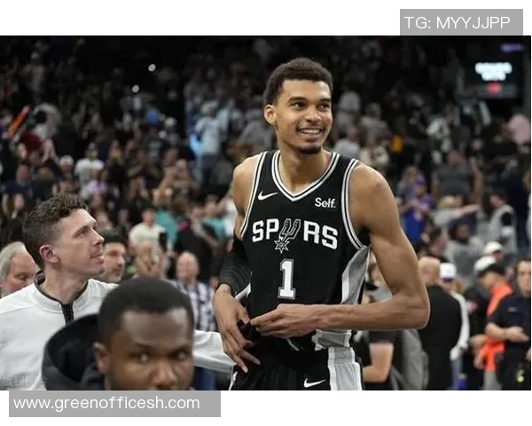 爵士队与勇士队对决前瞻分析及竞猜预测策略分享